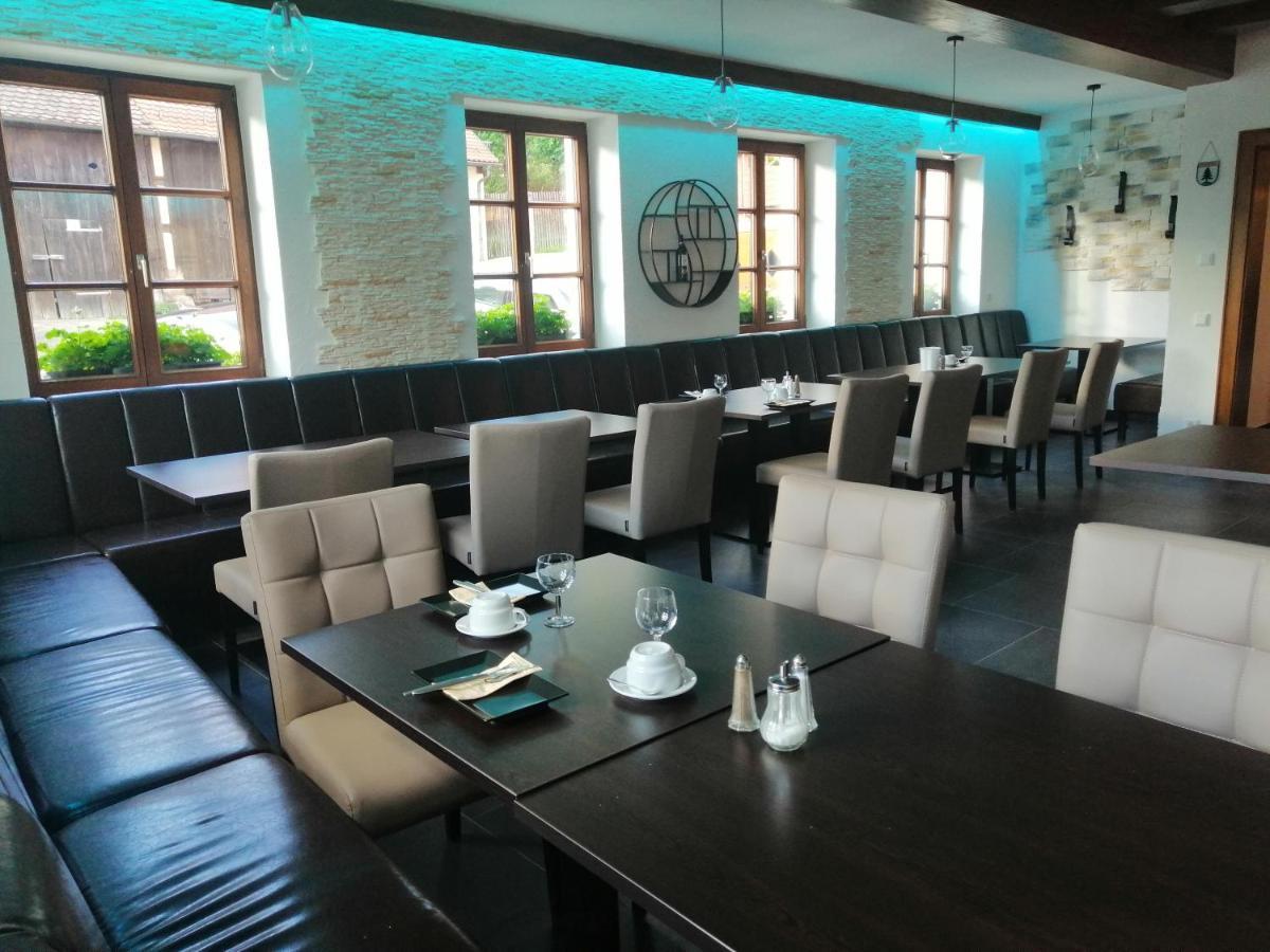 Hotel Wilder Mann Feuchtwangen Dış mekan fotoğraf