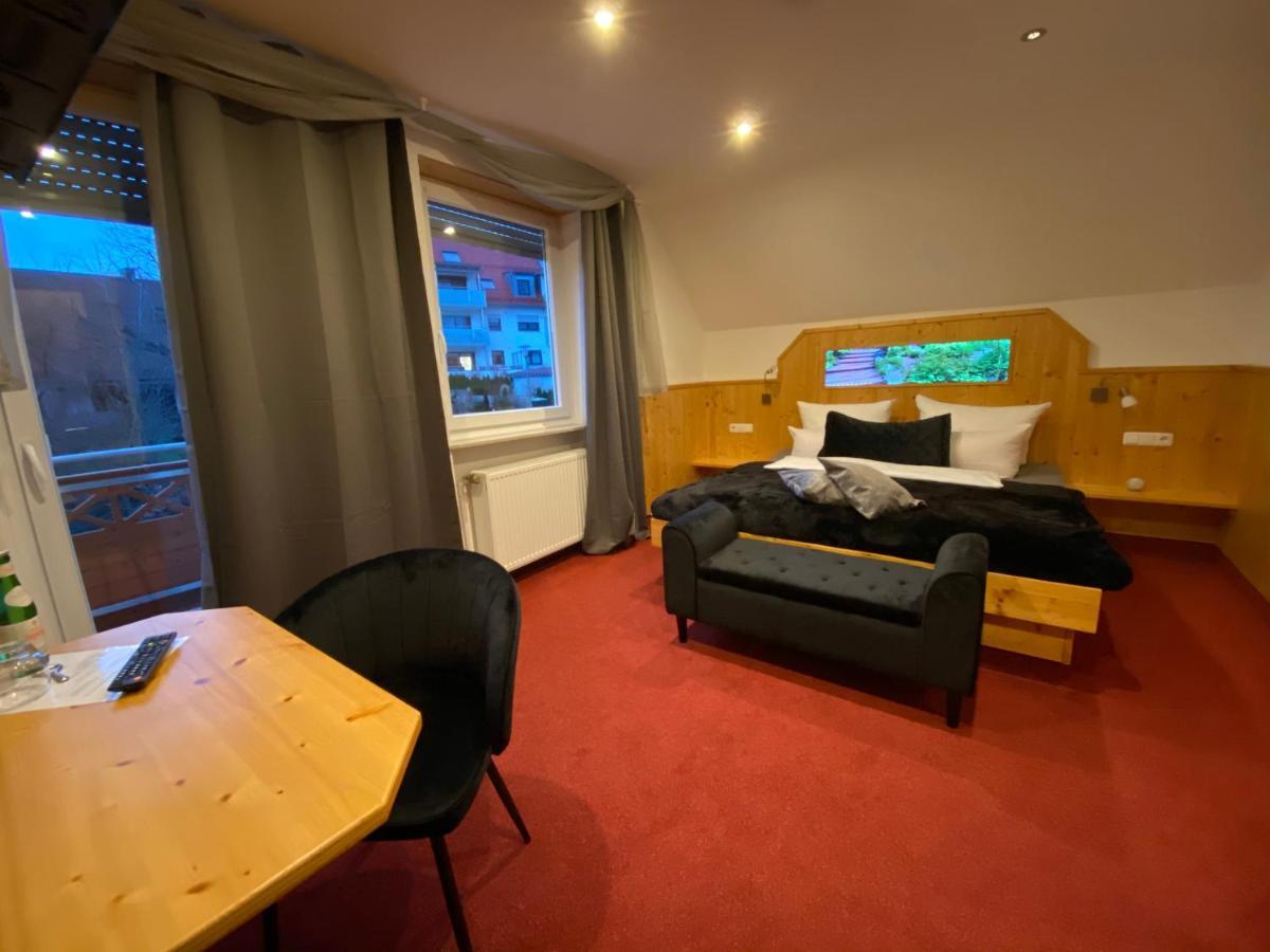 Hotel Wilder Mann Feuchtwangen Dış mekan fotoğraf