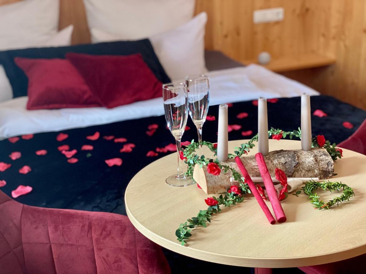 Hotel Wilder Mann Feuchtwangen Dış mekan fotoğraf