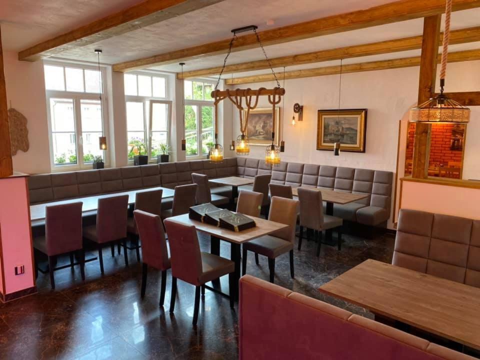 Hotel Wilder Mann Feuchtwangen Dış mekan fotoğraf