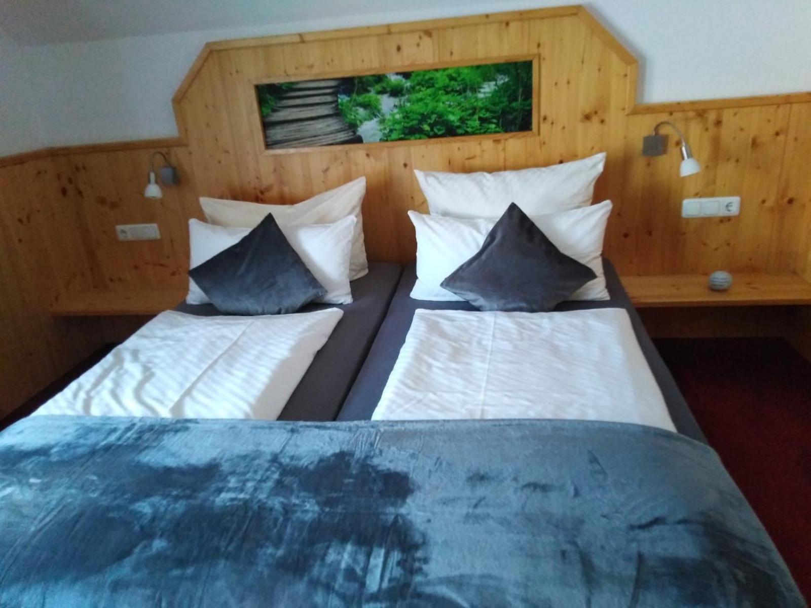 Hotel Wilder Mann Feuchtwangen Dış mekan fotoğraf