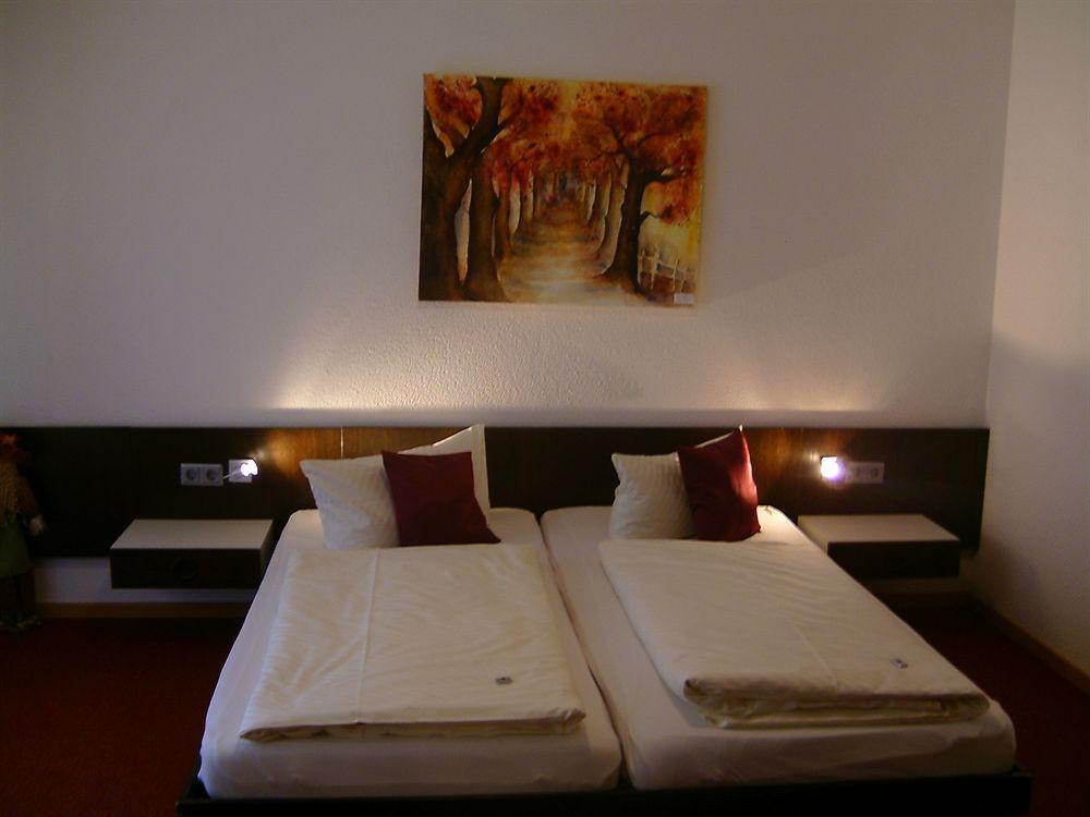Hotel Wilder Mann Feuchtwangen Dış mekan fotoğraf