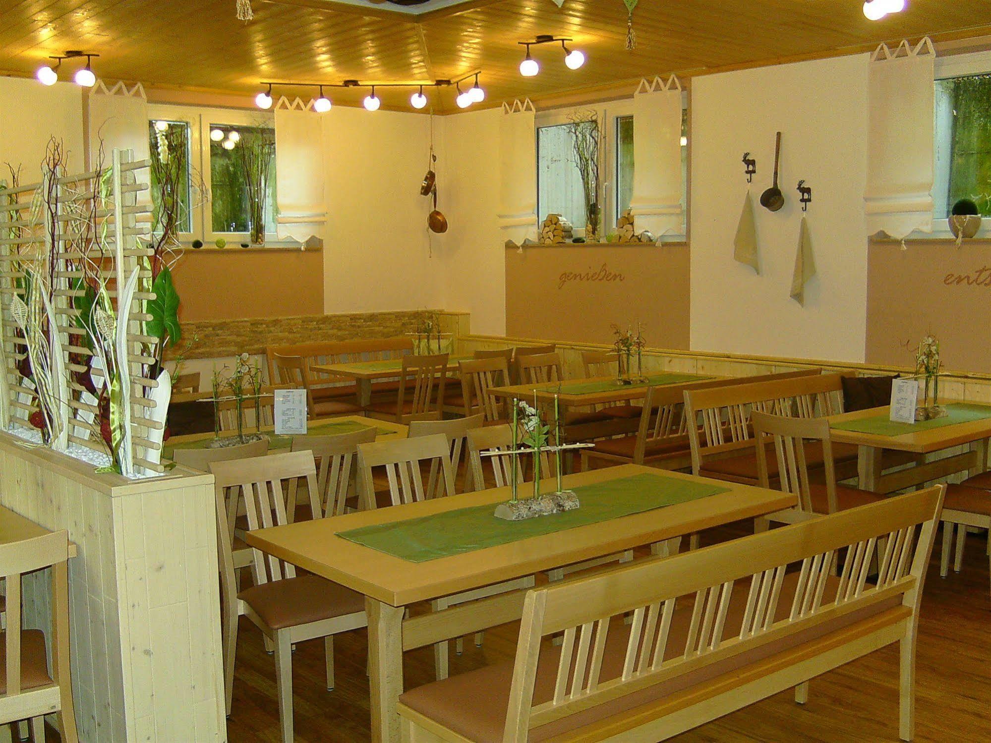 Hotel Wilder Mann Feuchtwangen Dış mekan fotoğraf