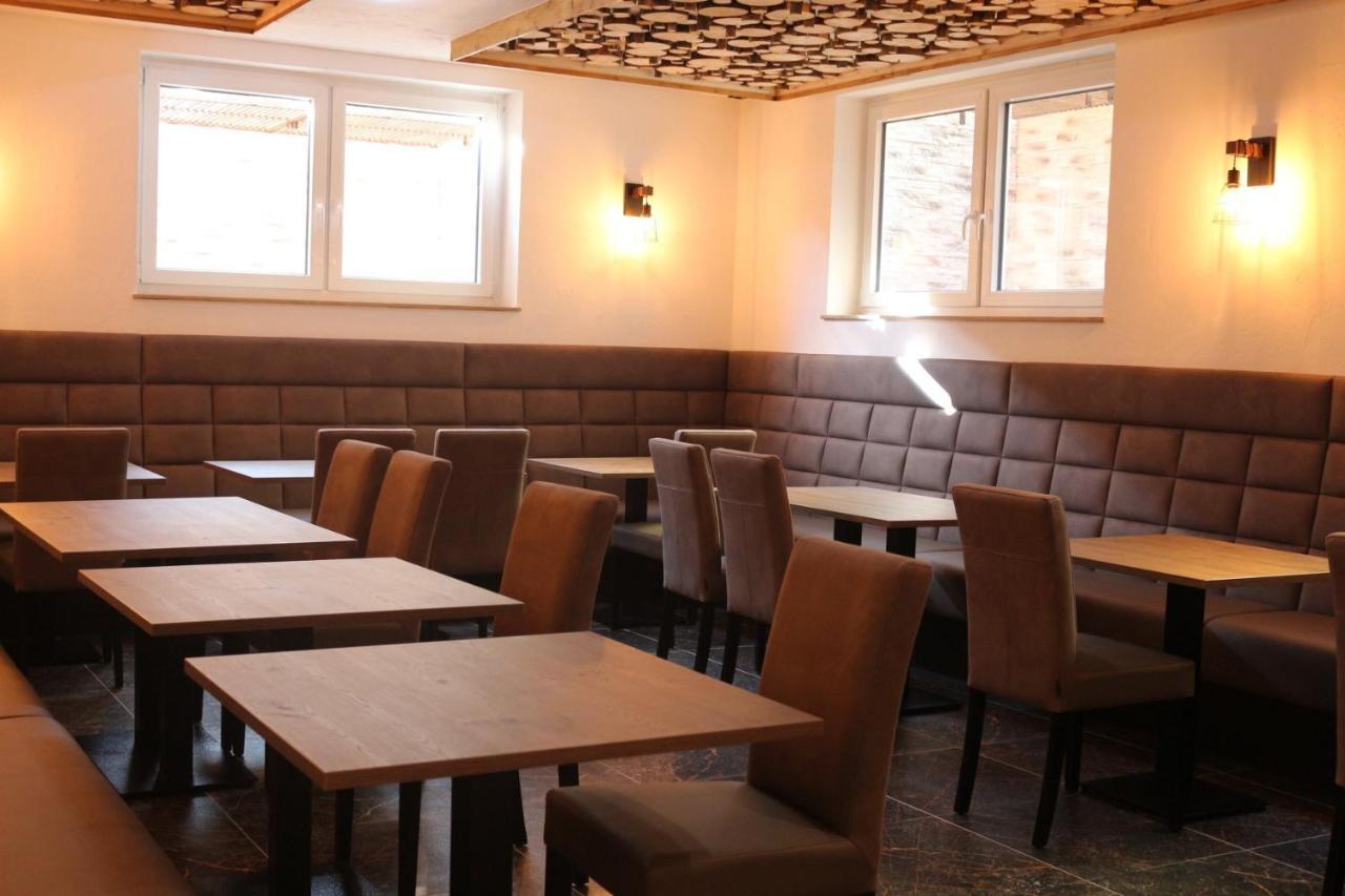 Hotel Wilder Mann Feuchtwangen Dış mekan fotoğraf